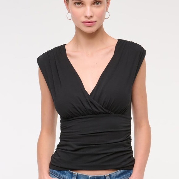 Abercrombie & Fitch Ruched V-Neck Top - Picture 1 of 3